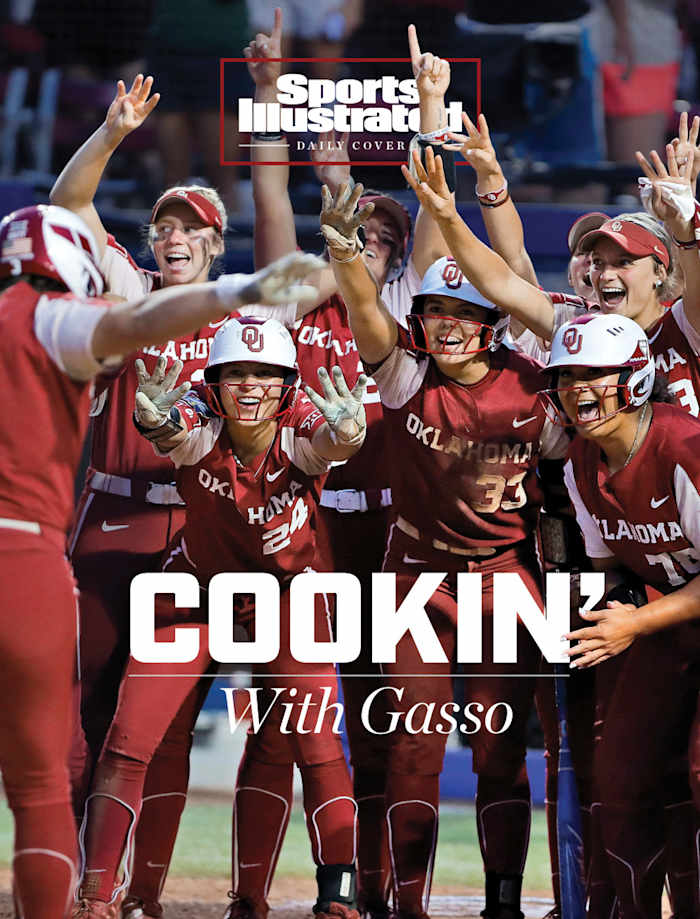 Oklahoma celebrates a home run in Game 2 of their CWS Finals win.